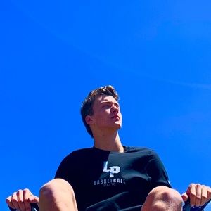 Meet your Posher, Cameron